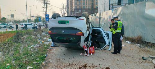 国产平板翻车事件视频,视频揭露惊人真相，网友热议不已